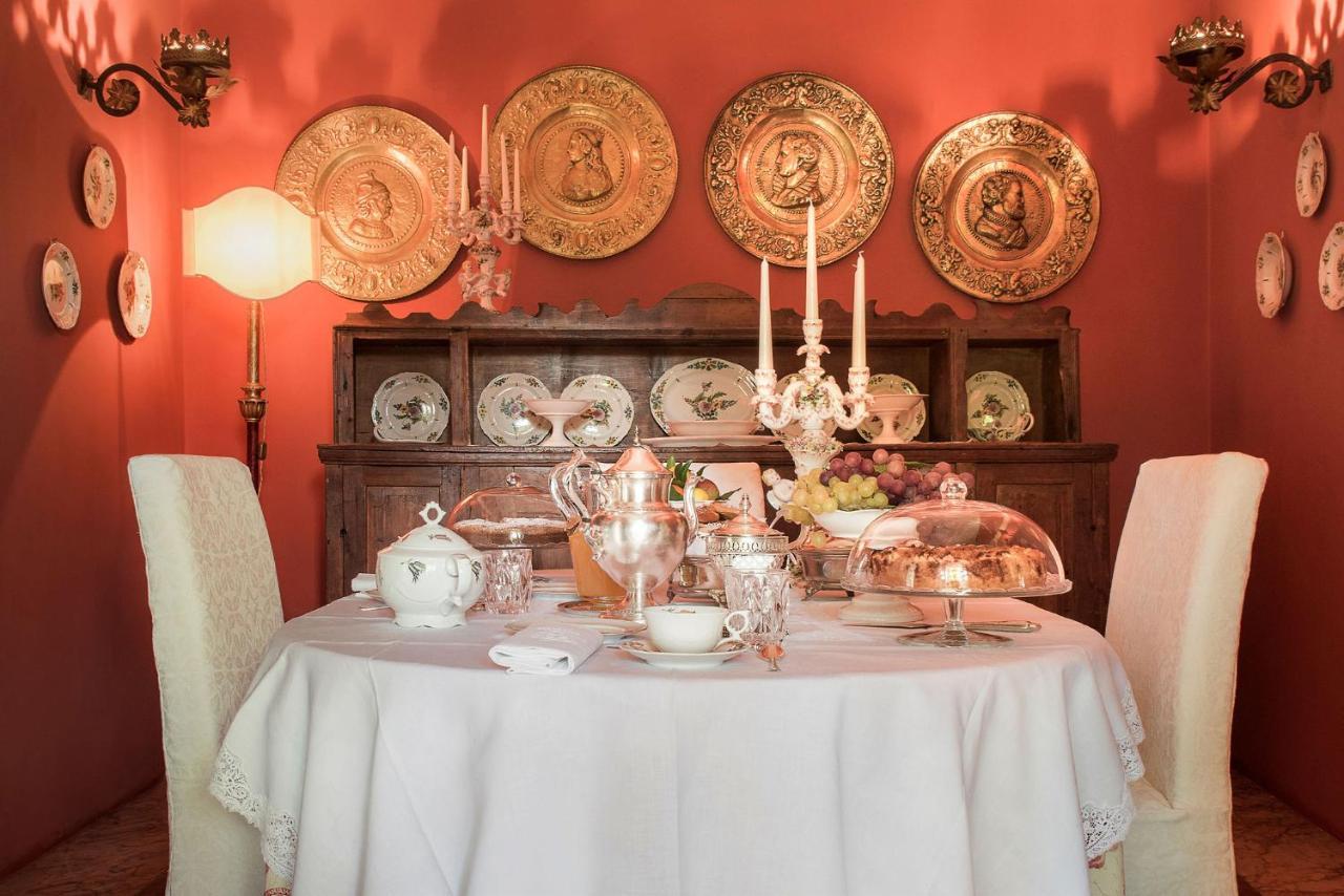 لوناتو B&B Alla Mezza Luna المظهر الخارجي الصورة