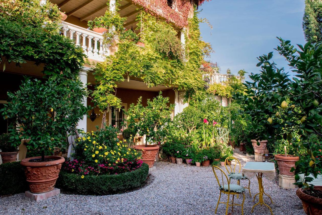 لوناتو B&B Alla Mezza Luna المظهر الخارجي الصورة